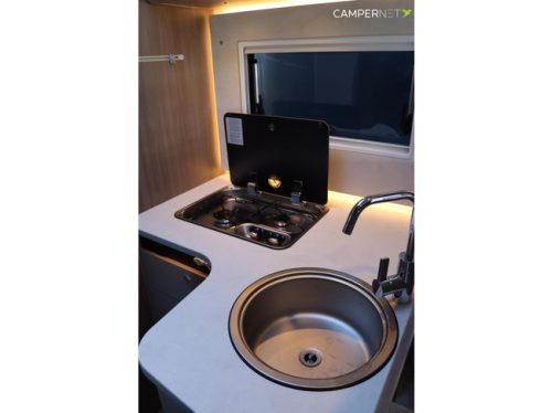 Carado T447 Edition 26 165hp Automatic | Single beds | Awning | Pop-up bed | Separate shower | Bike rack | 12'' Ford multimedia system photo: 13