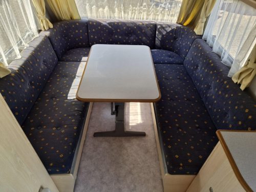 Kip Shuttle 41 EKL Mover-Awning-Roll-out awning  photo: 4