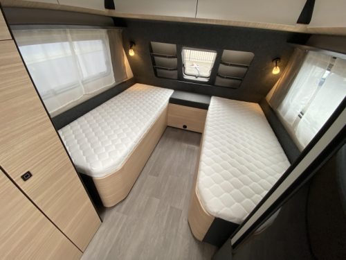 Hobby Maxia 585 UL Einzelbetten, Rundsitzgruppe  Foto: 17