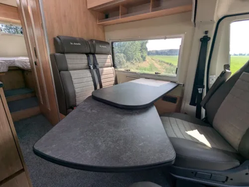 La Strada Avanti 180hp Auto. single beds  photo: 10