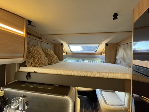 Knaus Sky Wave 60 Years SINGLE BEDS 9-SPEED AUTOMATIC photo: 3