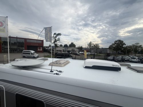 Knaus Sun I 900 LX automaat 177 pk full options Queensbed+techo elevable 2x aire acondicionado en techo elktr antena autom&aacute;tica Victron 3x TV remis plisado cuero gran garaje foto: 11