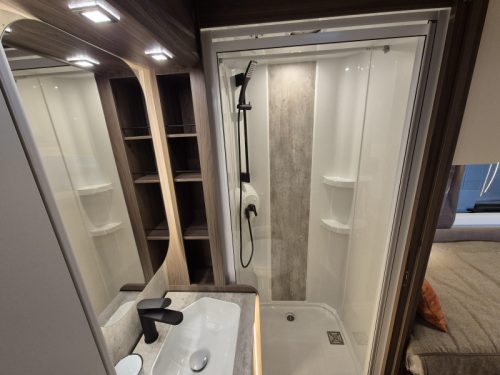 Kabe Safir 600 TDL E2 2.3 Single beds photo: 13