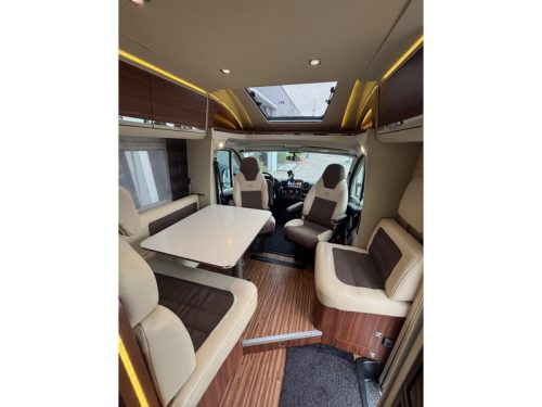 Adria Matrix M 670 SBC full options, French bed photo: 9