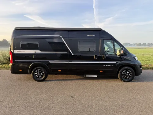 Adria Twin Supreme 640 SGX Lithium, inversor, Solar foto: 21