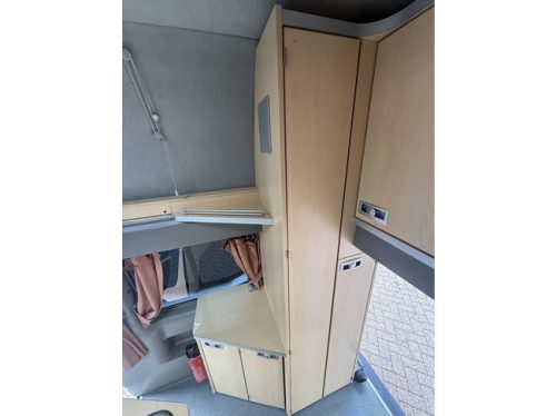 P&ouml;ssl weinsberg X-cursion 505 pop-top roof 135 hp van conversion air conditioning 4 berths towbar kitchen webasto auxiliary heater bike rack photo: 18