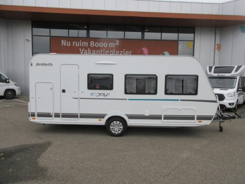 Dethleffs C'Joy 480 QLK FAMILIENWOHNWAGEN, VORZELT Foto: 1