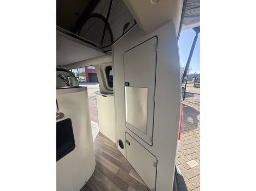 Ford Nugget westfalia 185 hp automatic Euro 6 Van conversion pop-top roof auxiliary heater 4 berths apple carplay climate ctr camera towbar l kitchen photo: 20