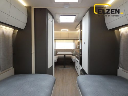 Hobby Excellent Edition 540 UL Mover, awning, bike rack photo: 19