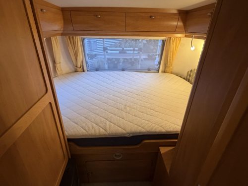 Eriba Touring Troll 550 GT RUNDSITZGRUPPE-RANGIERHILFE-VORZELT  Foto: 2
