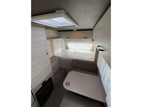 Dethleffs C'Joy Active 420 QSH COMPACT-XL REFRIGERATOR photo: 4
