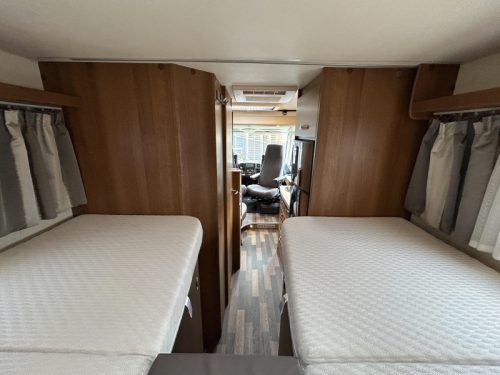 Knaus Van I 600 ME Pop-top roof, Solar, Satellite dish  photo: 18
