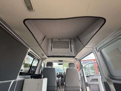 Volkswagen transporter van conversion TDI 131 hp original NL car NAP logical air conditioning cruise control pop-top roof 2 berths towbar photo: 12