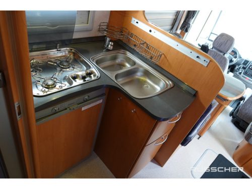 Frankia T680BD | Holiday Class | 130Pk | C&aacute;mara de marcha atr&aacute;s | Panel solar | 16'' foto: 8