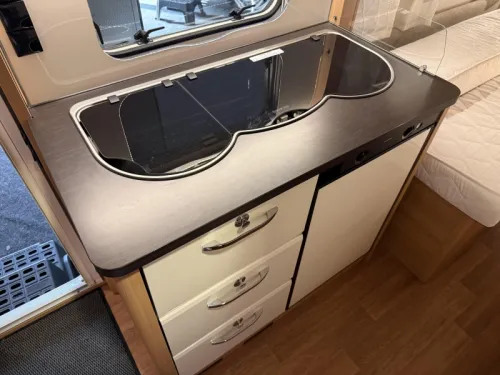 LMC Musica 490 E 2 BETTEN RUNDSITZGRUPPE RANGIERHILFE TOP Foto: 12