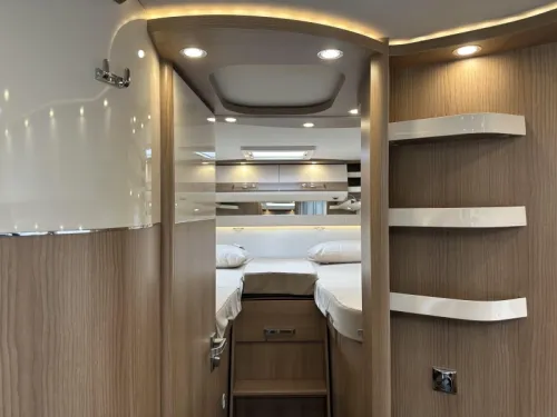 Carthago Malibu 490 I LE Upper cabinets, Lithium  photo: 19