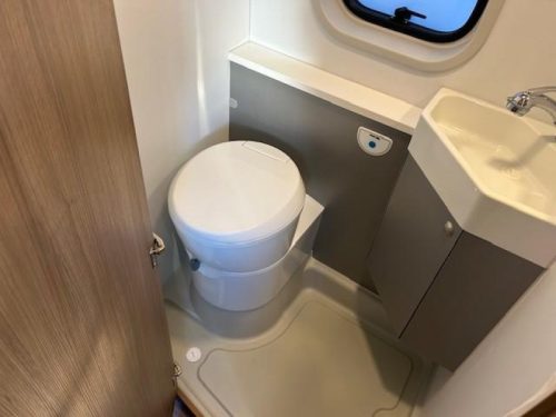 Adria Twin 640 SL photo: 17