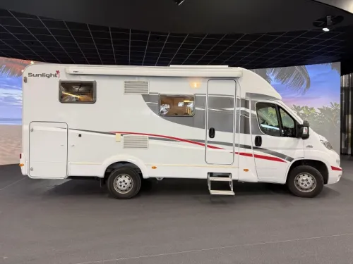 Sunlight T 66 Wohnmobil Solarpanel - Anh&auml;ngerkupplung Foto: 1