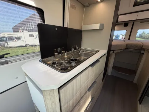 Adria Twin Plus 640 SLB Lithium, Umrichter, Solar Foto: 6