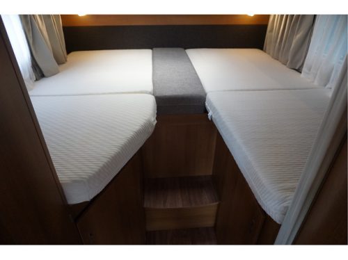 Knaus Van Ti 650 MEG 165pk Platinum + 2x enkele bedden/ 2x Airco/ camera/ Schitterend/ Fietsendrager/ Garantie! foto: 8