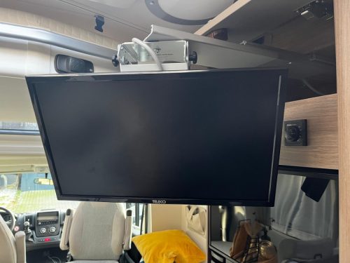 Carado T 447 - with TV + Dish photo: 19