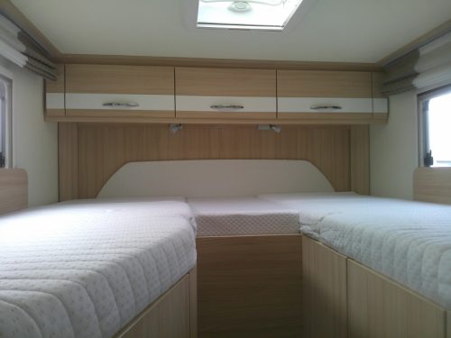 B&uuml;rstner Travel Van 620 Kompaktes Wohnmobil Foto: 11