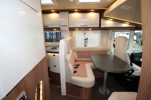 Carthago C-Tourer i 148 LE photo: 3
