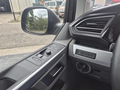 Volkswagen T6.1 California Electric pop-top roof DSG 4Motion  photo: 15