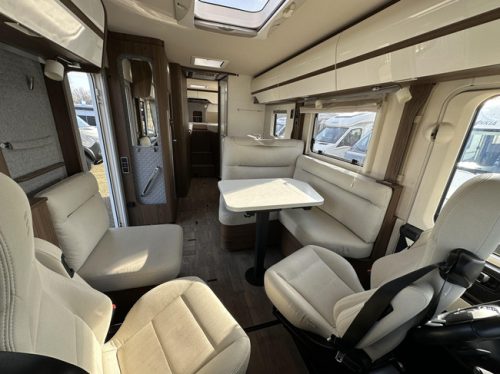 Hymer BML-I 780 BOVENKASTEN+LUCHTVERING! foto: 9