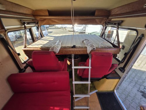 Hymer S 660 AUTOMATIC MERCEDES 6 BERTH photo: 4