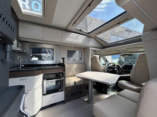 Adria Coral Supreme 670 DC 180HP - automatic - leather photo: 7