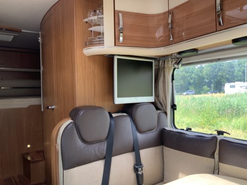 Hymer B 514 SL Star-Edition, AUTOMATIC, Integral, Motor-air conditioning, Air suspension, Alko-Max-chassis, Transverse bed & pull-down bed Marum Camper centrum on the road photo: 9