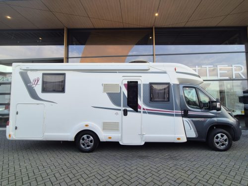 Rapido 696 F Premium Edition E&P Level System photo: 6