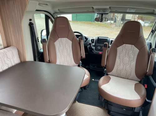 B&uuml;rstner Limited T 690 Citroen photo: 10