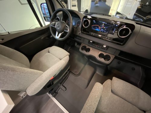 Frankia Yucon 6.0 GD 4x4 single beds offroad  photo: 8