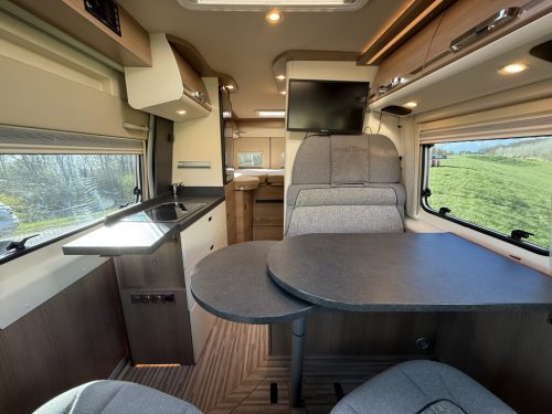 CARTHAGO MALIBU VAN 640 LE photo: 2