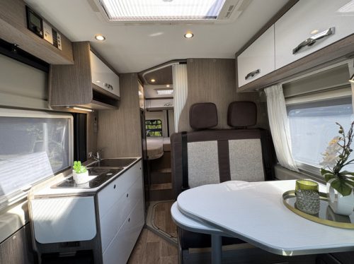 P&ouml;ssl Roadcruiser 640 D-Line 160 hp AUTOMATIC 9-Speed Euro6 Fiat Ducato Maxi **Single beds/4 seats/XXL Fridge/1st owner/Full photo: 10