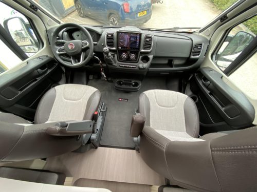 Adria Compact PLUS DL 3500km NEUWERTIG! Foto: 6