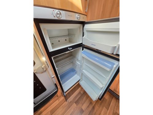 Hymer Tramp CL 698 Silver Queensbed Solar  photo: 14