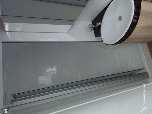 Hobby De Luxe 495 WFB mit separater Dusche und WC Foto: 10