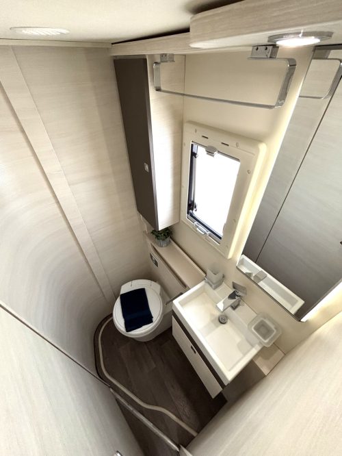 Challenger Sirius 3087 GA SINGLE BEDS + POP-TOP ROOF EURO 6 photo: 9