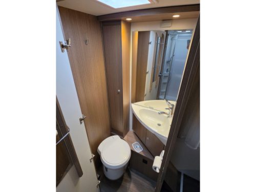 Carado T 449 Automatik/Queensbett/150 PS Foto: 14