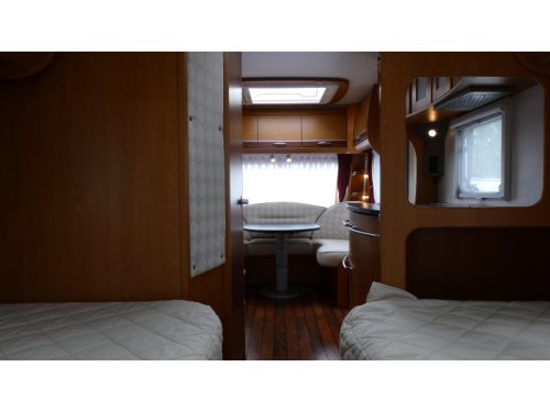 Dethleffs Beduin 510 V Thule roof awning photo: 12