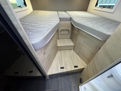 Chausson Titanium 627 GA Einzelbetten Automatik Foto: 16