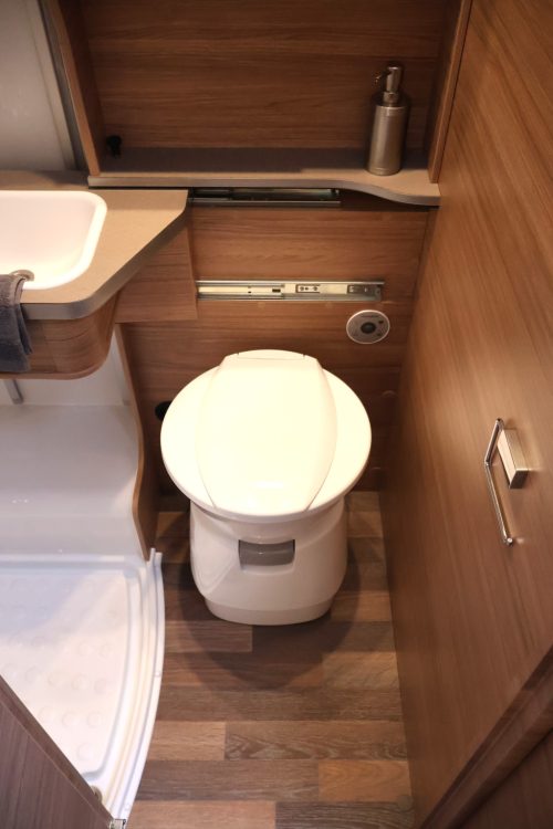 Weinsberg Caraloft 650 ME photo: 17