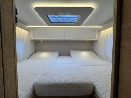 Adria Sonic 700 SL Plus 180 hp AUTOMATIC 9-Speed Euro6 Fiat Ducato 8 Maxi **Single beds/4 seats/4+1 berths/4400 kg/Solar photo: 23
