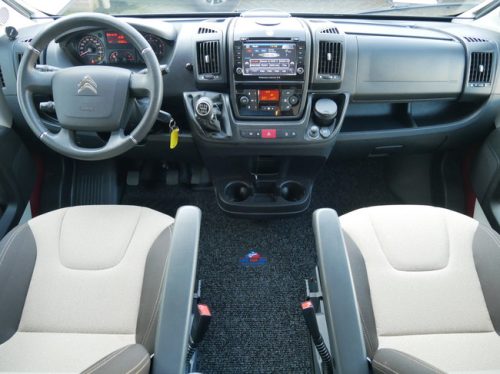 Camping-car Clever 6.40 Mtr, Ch&acirc;ssis Maxi, Lits Jumeaux Bas !! photo : 3