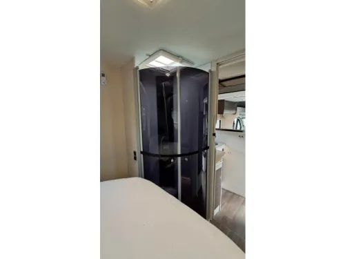 Chausson Titanium 718 XLB Queensbed / Solarpanel / Foto: 12