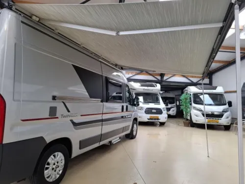 Adria Twin 600 SPT 130PS Querbett Klimaanlage Foto: 4