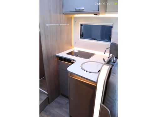 Carado T447 Edition 26 165hp Automatic | Single beds | Awning | Pop-up bed | Separate shower | Bike rack | 12'' Ford multimedia system photo: 11